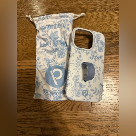 Loopy case - Picture 1 of 1